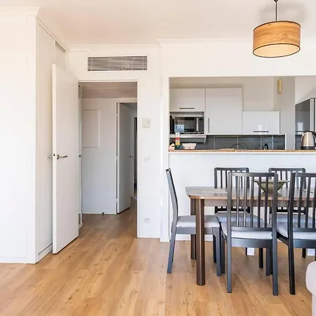 Apartment Paris La Defense, Lumineux Et Cosy *