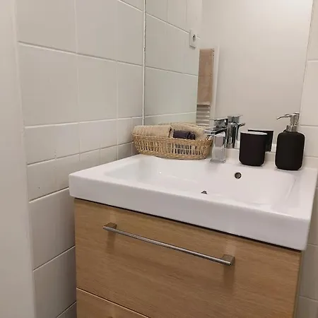 Paris La Defense, Lumineux Et Cosy Apartment *